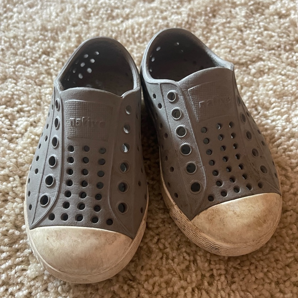 Natives size 6
